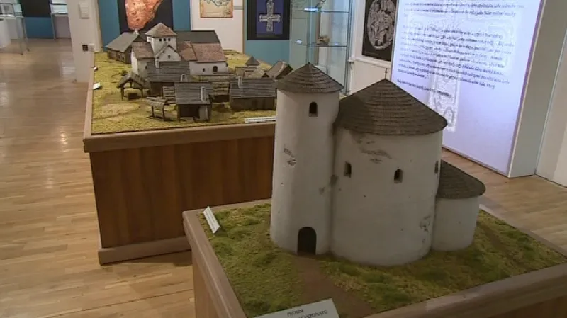 Modely původní podoby sídlišť z 9. století