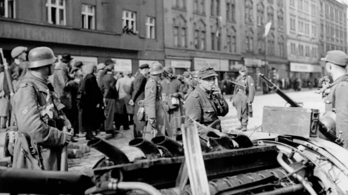 Vlasovci v Praze v květnu 1945