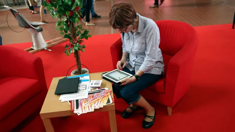 Prezentace elektronických čteček a chytrých zařízení