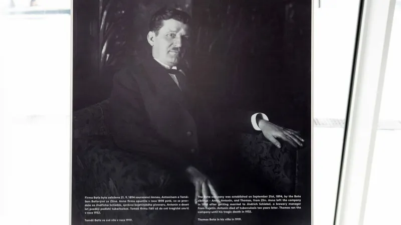 Portrét Tomáše Bati ve své vile