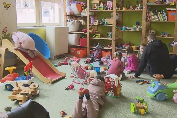 Mateřská centra hlásí vyšší zájem, pomáhají i rodinám v nouzi