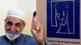 V Iráku skončily parlamentní volby. Hlasování provázela rekordně nízká účast voličů