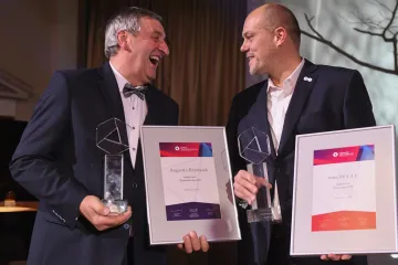 Firmou roku se stal výrobce mobiliářů mmcité1 a Živnostníkem roku kolář Krystyník