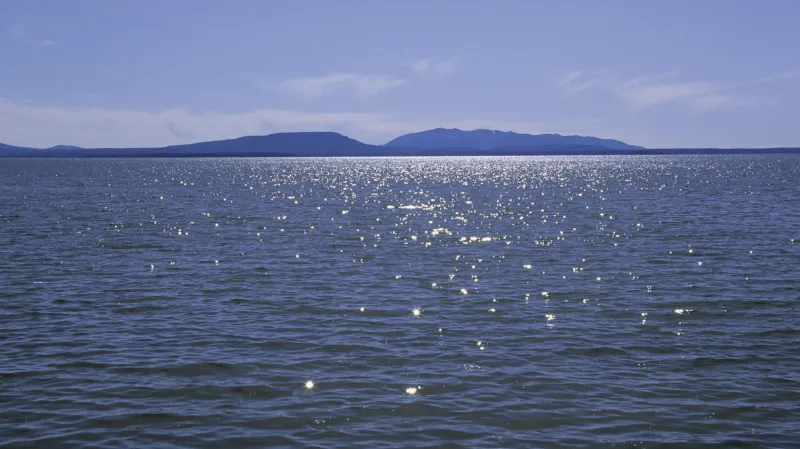Yellowstonské jezero
