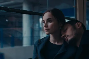 Recenze: Film Střemhlav je sondou do lásky, méně už do současné Ukrajiny