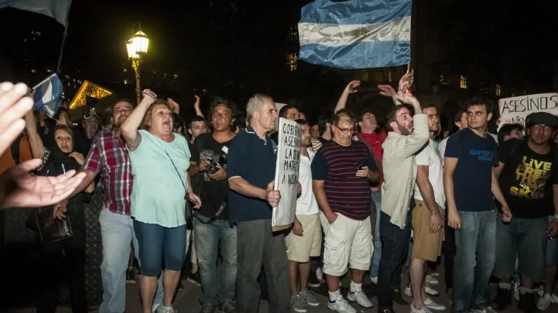Davy žádají vyšetření smrti právníka, který kritizoval prezidentku