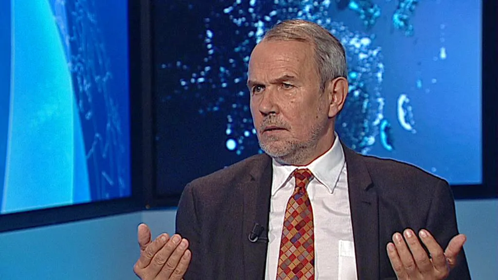 Petr Hájek v Událostech, komentářích