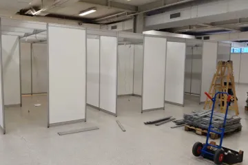 V Ostravě roste velkokapacitní očkovací centrum. Otevře se, až bude dostatek vakcín