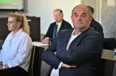 Žalobce žádá o zpřísnění trestů pro Peltu a Kratochvílovou