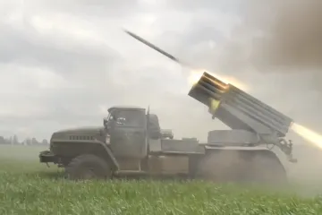 Největší nerovnováha je v raketometech. Ty potřebujeme, vyzval Kuleba