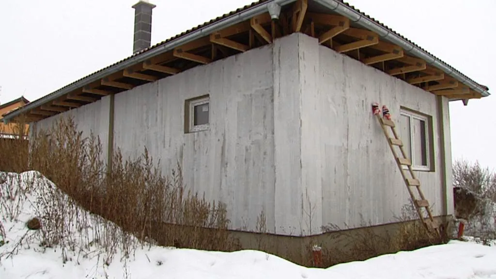 Nedokončená dřevostavba společnosti EDC