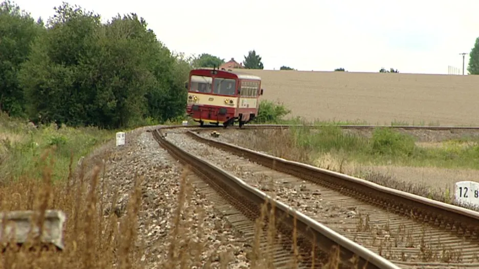 Motorový vůz řady 810 na regionální dráze