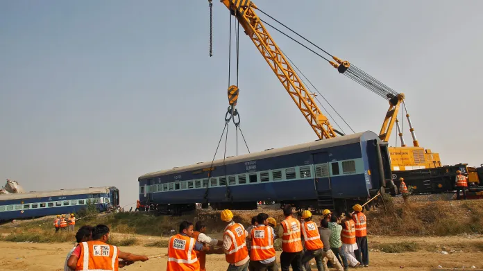 Železniční neštěstí v Indii