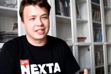 Raman Pratasevič poukazoval na zločiny Lukašenkova režimu. V exilu byl od roku 2019