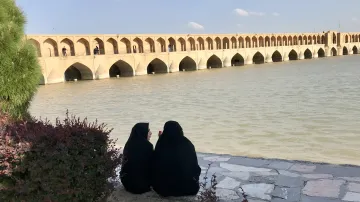 Jiné Íránky chodí zahalené v čádorech