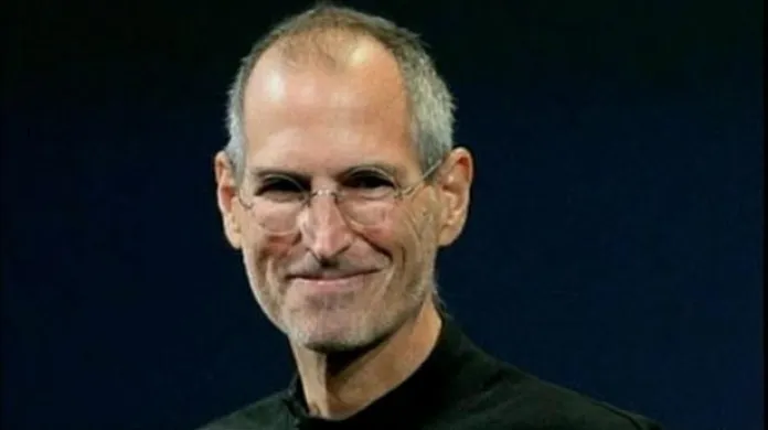 Polední události ke smrti Steva Jobse