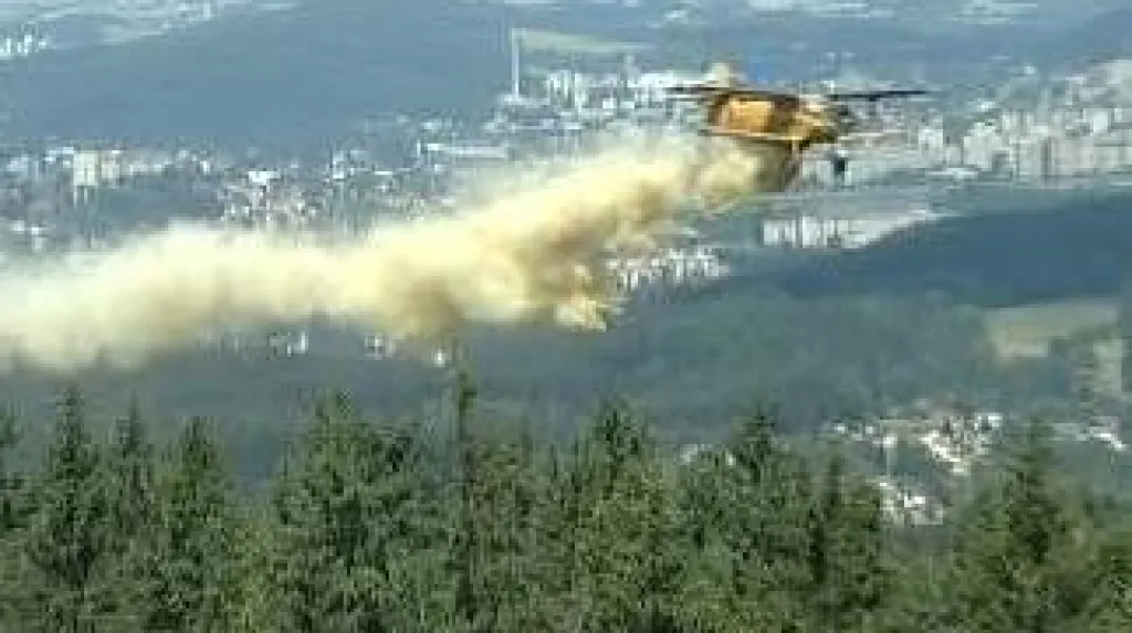 Práškovací letadlo Z-37 Čmelák