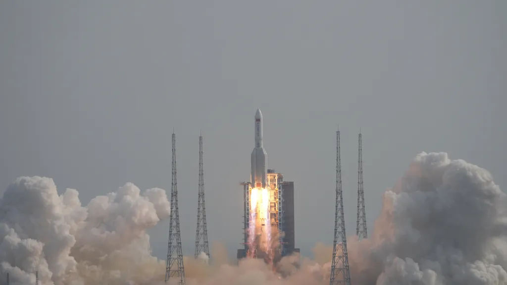 Raketa nesoucí laboratorní modul Meng-tchien pro čínskou vesmírnou stanici Tchien-kung