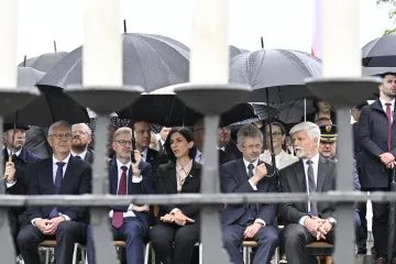 Pamatovat si hrůzy holocaustu je morální povinností, řekla v Terezíně Pekarová Adamová