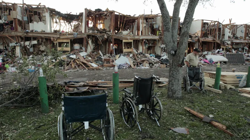 Výbuch továrny na hnojiva v texaském Westu
