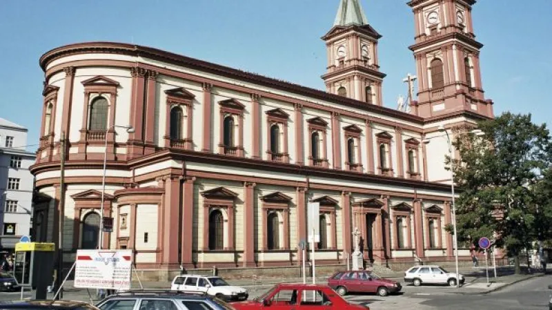 Kopule katedrály vydala svědectví z minulosti