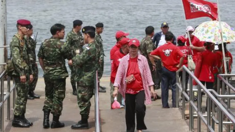 Policie hlídá stoupence bývalého thajského premiéra