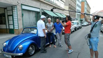 Dobré ráno před budovou ČT