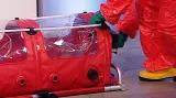 Biovak pro transport pacienta s ebolou