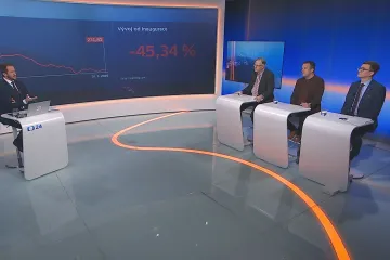 Trumpův způsob úspor je „sekernický“, jinak to ale možná nejde, zaznělo v debatě o škrtech