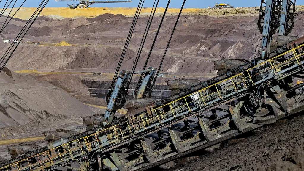 Hnědouhelný důl - ilustrační foto