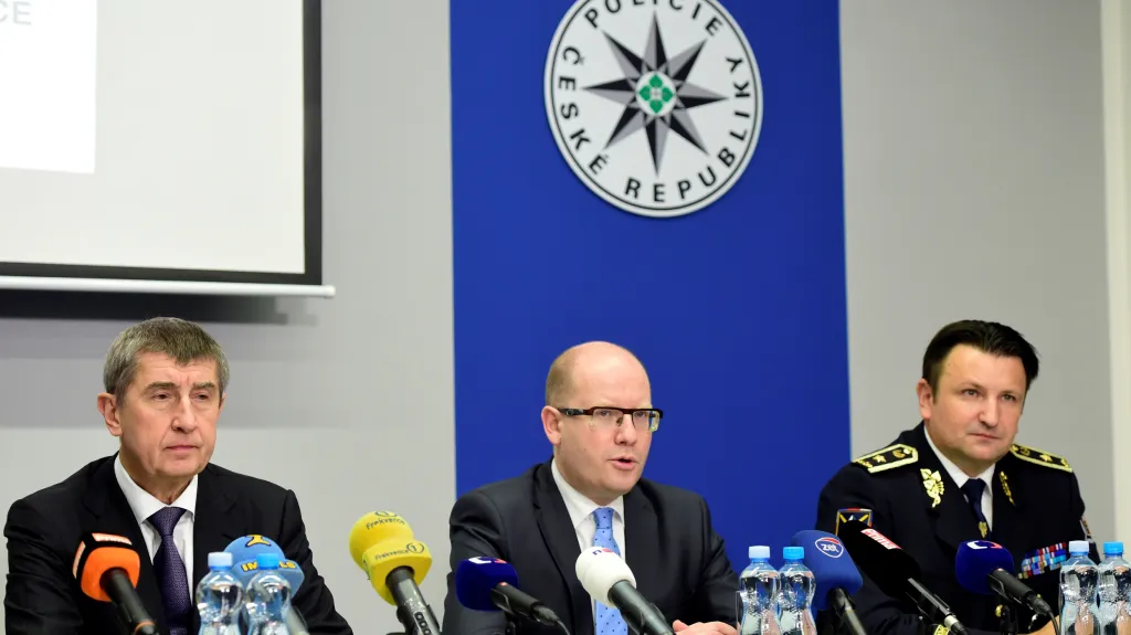 Andrej Babiš, Bohuslav Sobotka, Tomáš Tuhý (únor 2016)