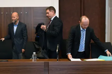 „Zoufalá situace si žádala zoufalá řešení.“ Obžalovaní v kauze IZIP vinu odmítli