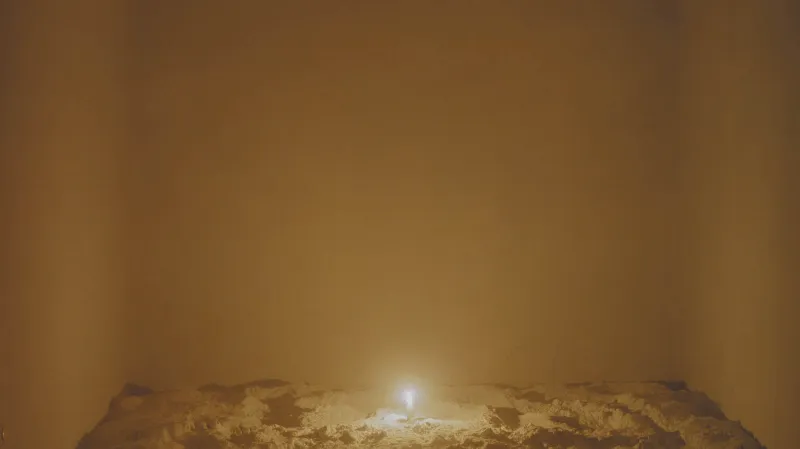 Cildo Meireles / Volatile, 1980