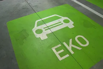 Německá vláda slíbila tři miliardy eur pro autoprůmysl, podpořit chce vozy šetrné k životnímu prostředí