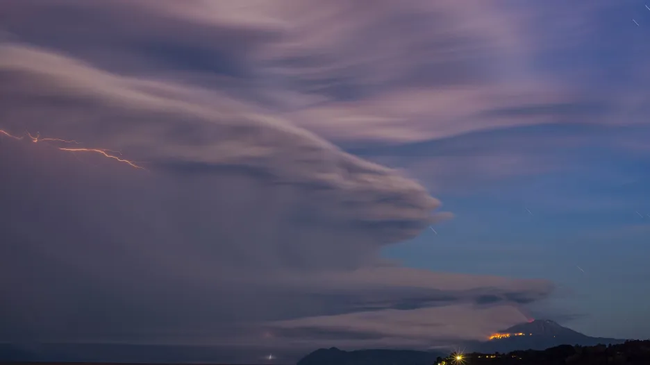 Erupce chilské sopky Calbuco