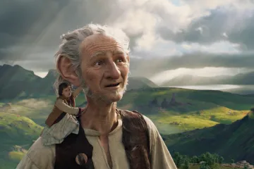 Recenze: Obr Dobr potvrzuje, že Spielberg netočí blbé filmy