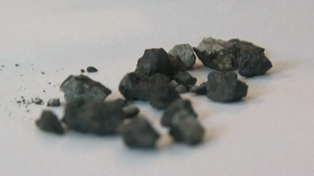 Úlomky meteoritu spadlého u Čeljabinsku