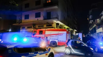 Následky zemětřesení v Neapoli