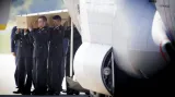 Nizozemsko uctilo 40 obětí tragédie letu MH17