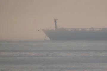 Írán potvrdil, že zadržel tanker mířící do Singapuru