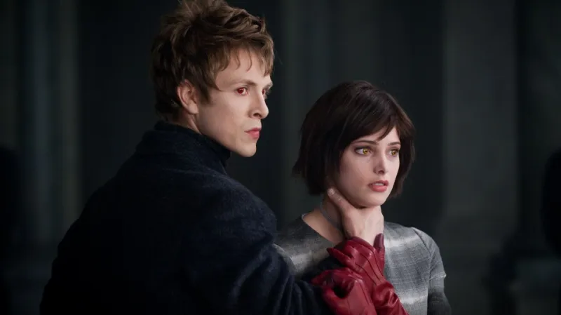 Stmívání: Nový měsíc