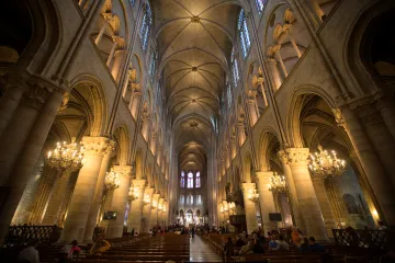 Katedrála Notre-Dame je symbolem Paříže. Nad městem na Seině bdí od 12. století