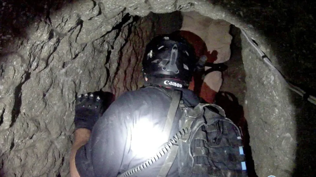 Policie našla pod americko-mexickou hranicí tunel pro pašování drog