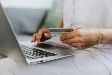 ČOI i další organizace opět varují před podvodnými e-shopy