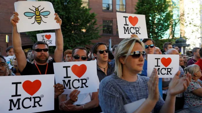 Pieta za oběti útoku v Manchesteru