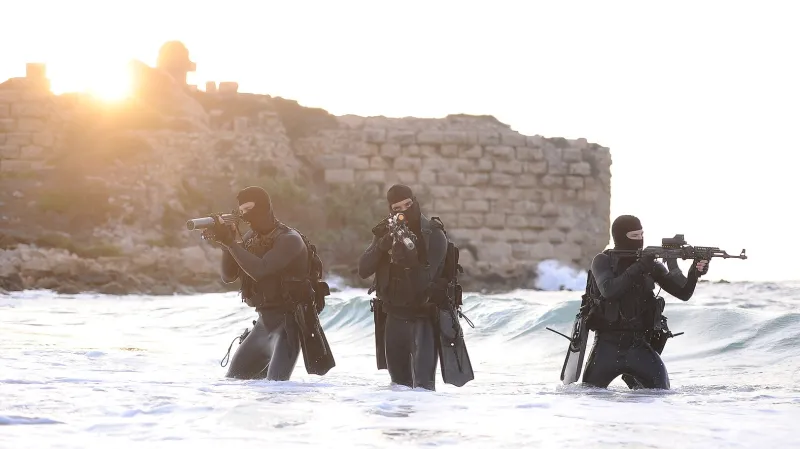 Výcvik mužů Šajetet 13