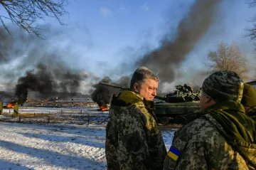 Rusko chce okupovat Azovské moře, tvrdí Porošenko. Ukrajina žádá NATO o vyslání lodí