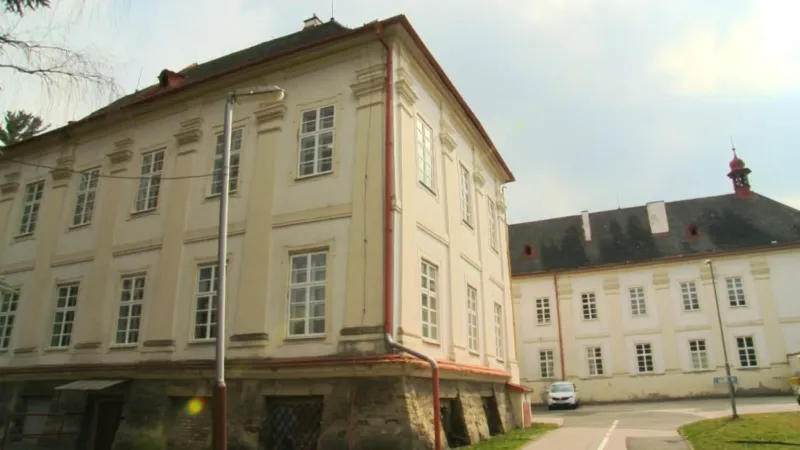 Barokní zámek v Luhačovicích