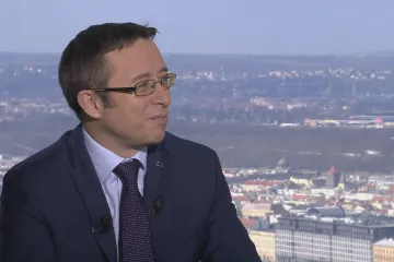 Korunu čeká kolísání kurzu, ale ČNB je připravena tlumit velké výkyvy