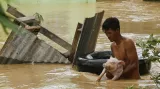 Tajfun Koppu opustí Filipíny až ve středu